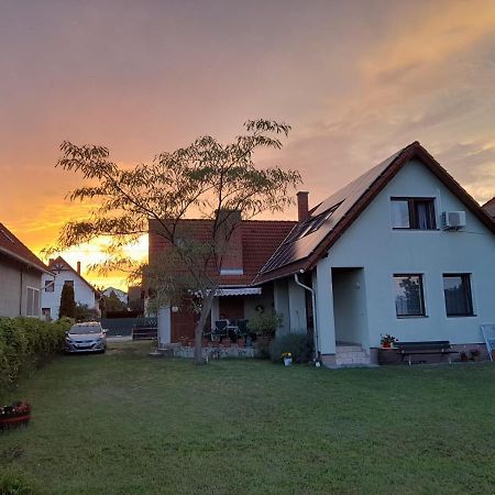 Aszofoi Panorama Apartmanhaz מראה חיצוני תמונה